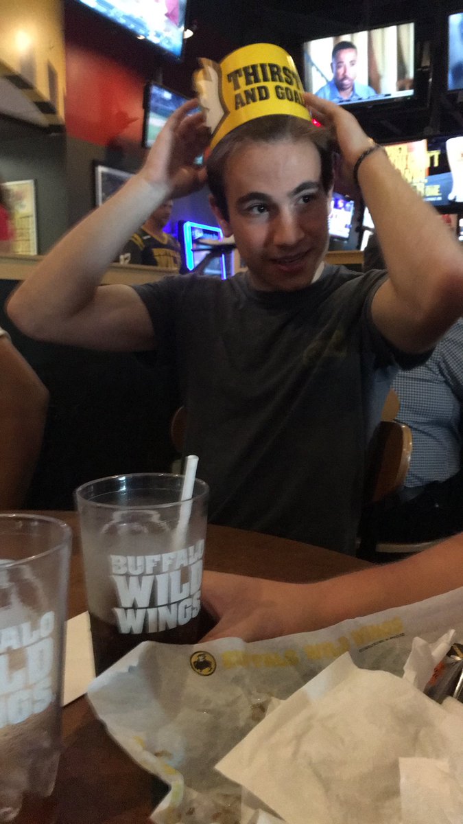 randyxp99's tweet photo. Happy 19th bud, get some new tinderdales on ur feet https://t.co/K68ytAh5nj