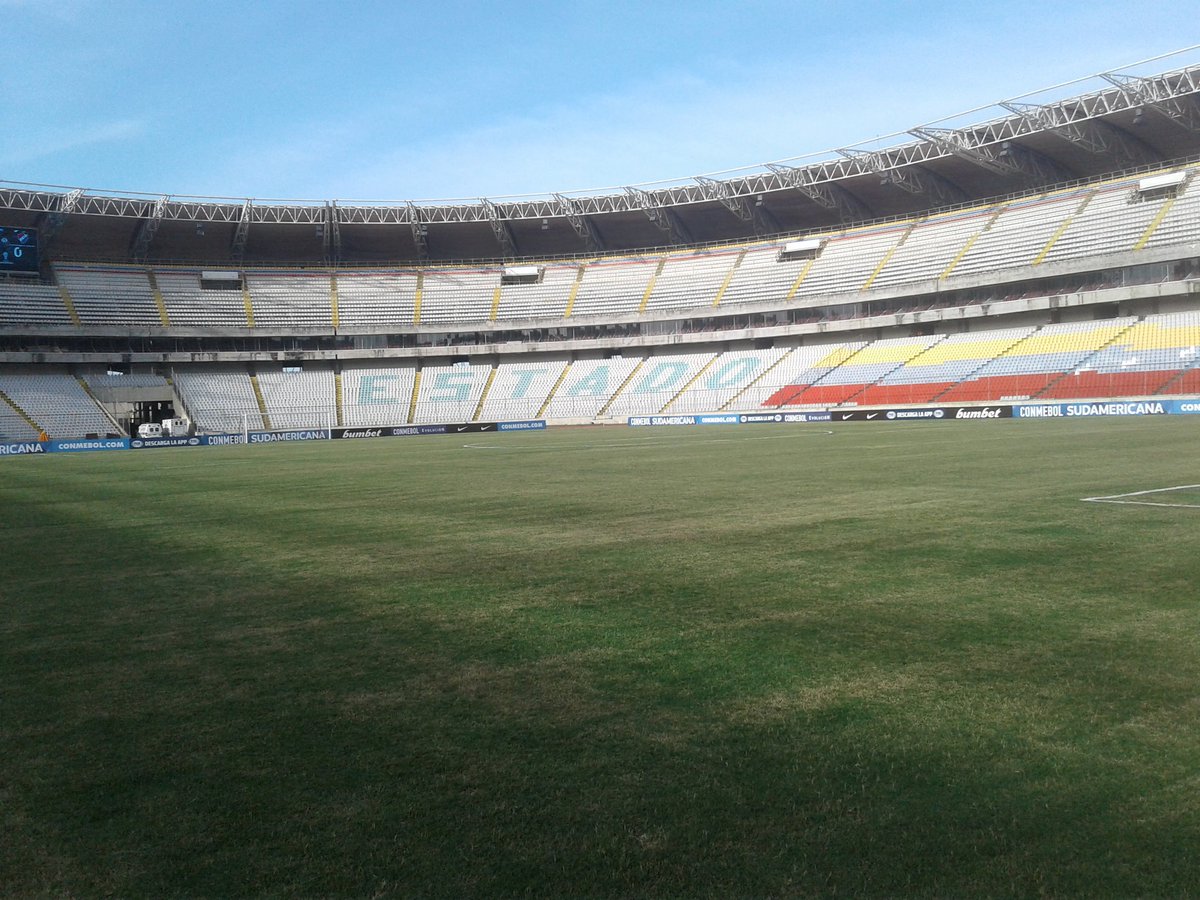 LigaVen's tweet photo. #CopaSudamericana Así se encuentra el césped del Estadio CTE Cachamay para el duelo de esta noche entre @MinerosGuayana - @clubnacionalpy https://t.co/WoJPj4BIpz