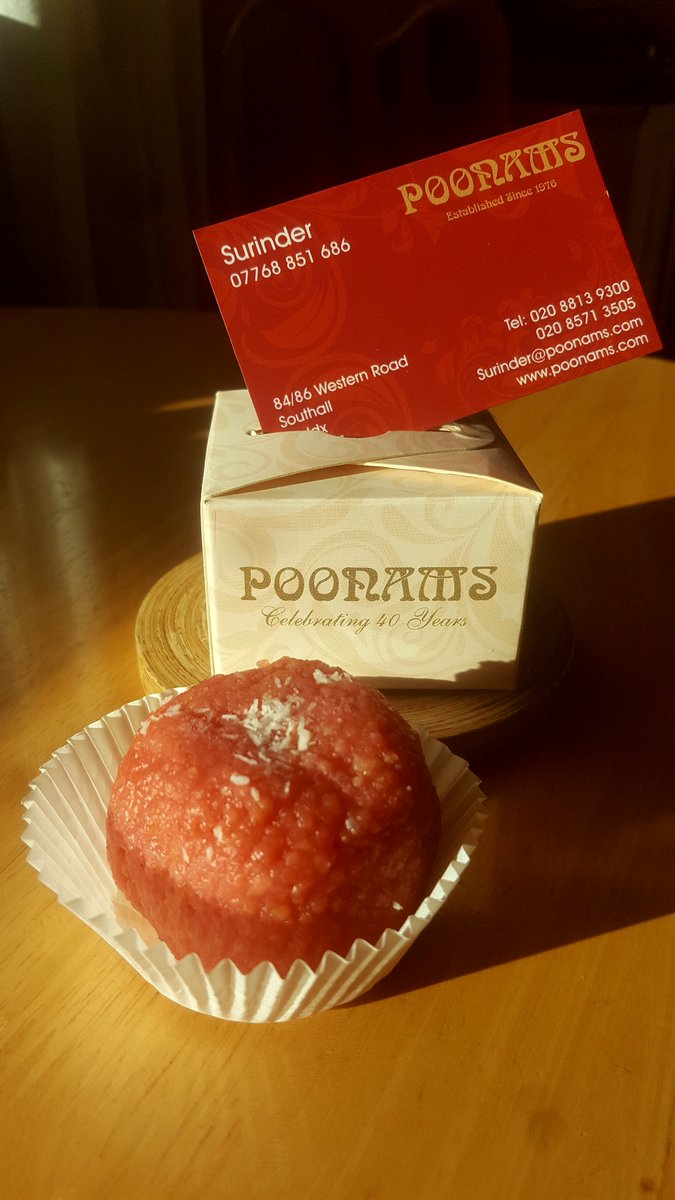 NishaaAnil's tweet photo. Today turns to tomorrow & says make friends with the past. Collected my #pinkladoo from #poonams in #southall today, given for @annameintheuk and I's theatre show,'There are Secrets, Dear Sister' @TheCurveSlough #pinkladoo #IWD18 #catchmeatthecurve
https://t.co/7GeDoxsD65 https://t.co/xXr3ax2bP3