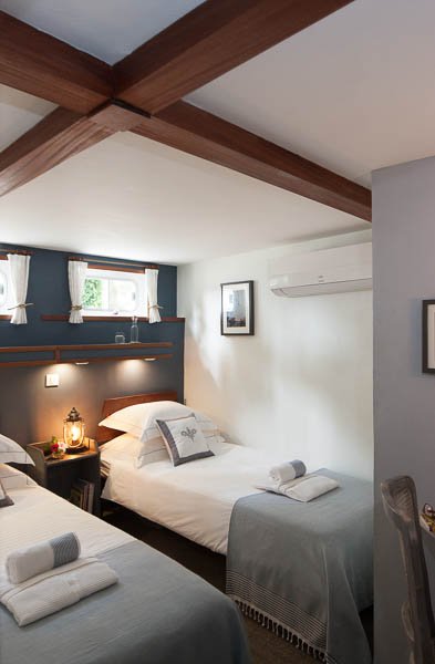 We have summer and fall dates in 2018 available on the lovely Saint Louis. What people are saying about the Saint Louis, "I would not trade this week for anything! The experience was totally amazing from start to finish." 
 player.vimeo.com/video/213485704 #France #barging