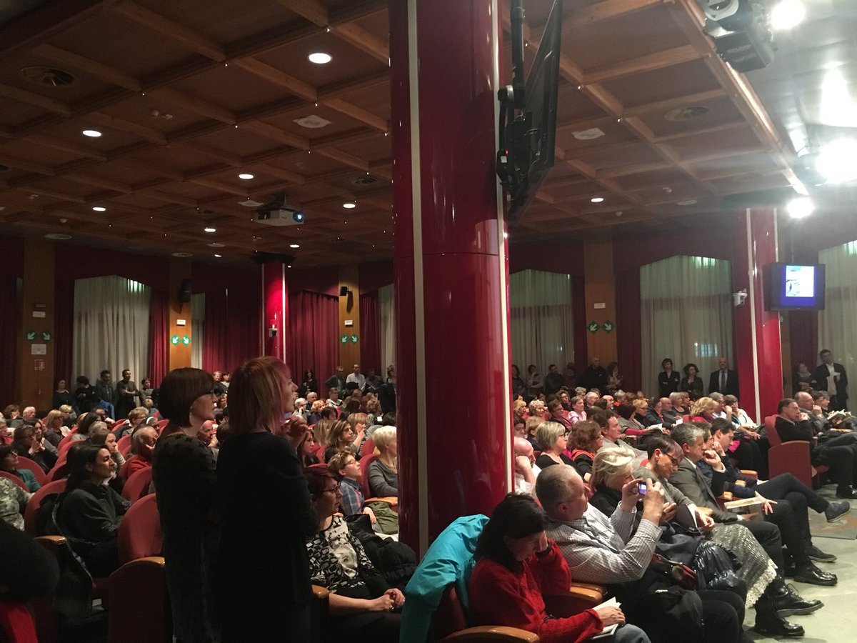vdaufficiale's tweet photo. La presentazione di Due motori per la vita unisce oggi a Palazzo regionale @LILTVdA e associazione Viola, sempre insieme per aiutare le donne ad essere meno sole e a lottare per la vita dice @SasaLuberto, presidente Lilt della Valle d’Aosta #8Marzo https://t.co/IK80WAZVNK