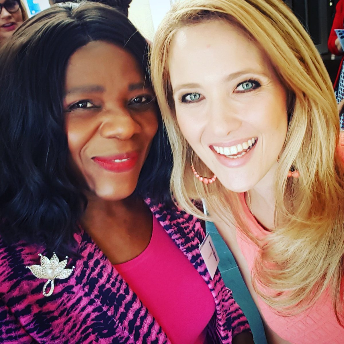 ChangeAgentSA's tweet photo. #InternationalWomensDay #WomensDay to one of the most powerful, gentle and inspiring South Africans... today I too, honour YOU Mama Thuli. You inspire us ALWAYS. Thank you for all you have done for us. You are our leadership. https://t.co/xvHo0YbjXt