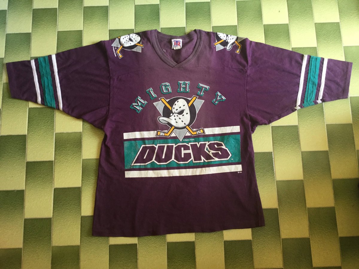 Excited to share the latest addition to my #etsy shop: Vintage NHL Mighty Ducks Jersey back spell out name patch Size L etsy.me/2FkRR70
#mightyducks #themightyducks #mightyducksofanaheim #NHL #IceHockey #Anaheim #anaheimducksgoooaaalll #anaheimmightyducks #NHLPAPlayerPoll
