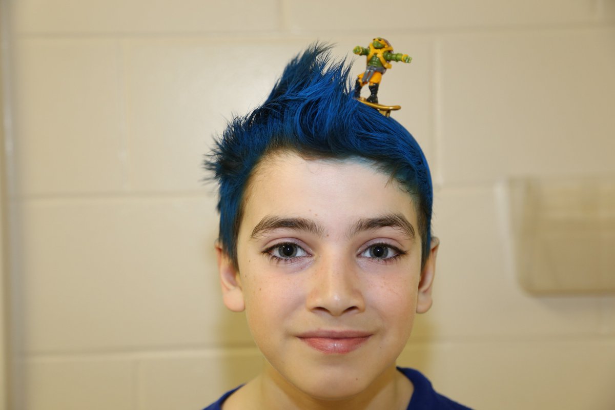 HolyCrossOCSB's tweet photo. Having fun with Crazy Hair Day! Very creative. https://t.co/XxG7OvuMtM