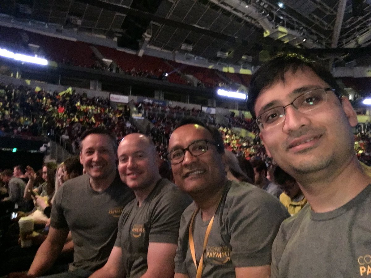 dsinbrazil's tweet photo. #bepeculiar #amazonallhands https://t.co/zwnedxdENu