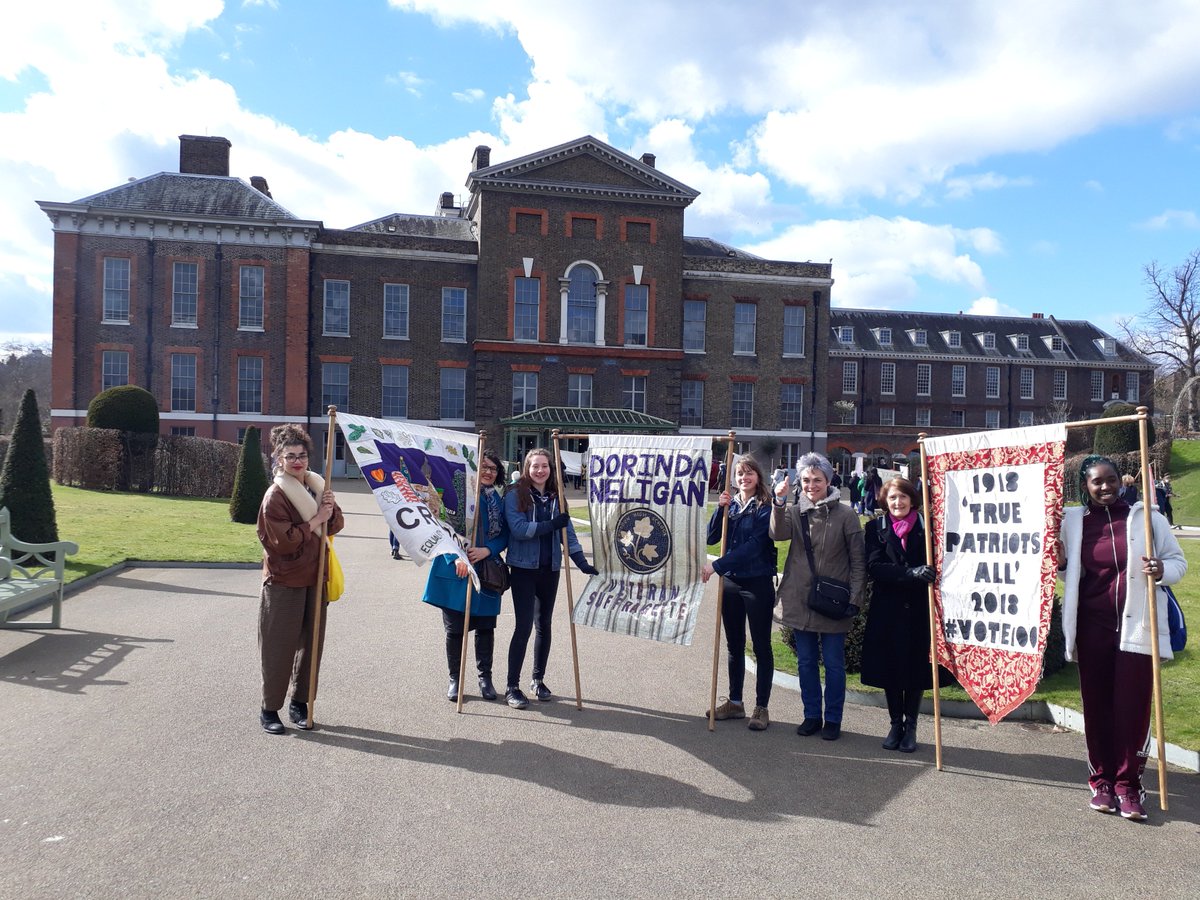 #InternationalWomensDay #100banners #royalalberthalltoKensingtonpalace thanks @CroydonHigh and all who were part of making #croydonbanners