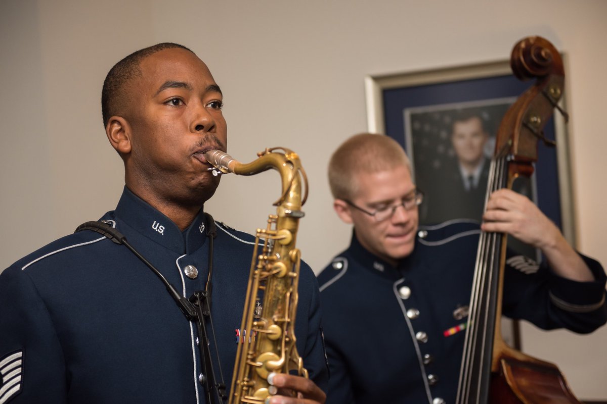 FreeinDCBlog's tweet photo. Tonight! In Alexandria, #VA The #Jazz Heritage Series from the @USAFBand #AirmenofNote Free #Concert 8pm-9:30pm featuring jazz #pianist Kenny Barron as the guest artist. Rachel M. Schlesinger Concert Hall and Arts Center, 4915 East. Campus Drive https://t.co/t64pdCdHYm https://t.co/djXndjpR8T