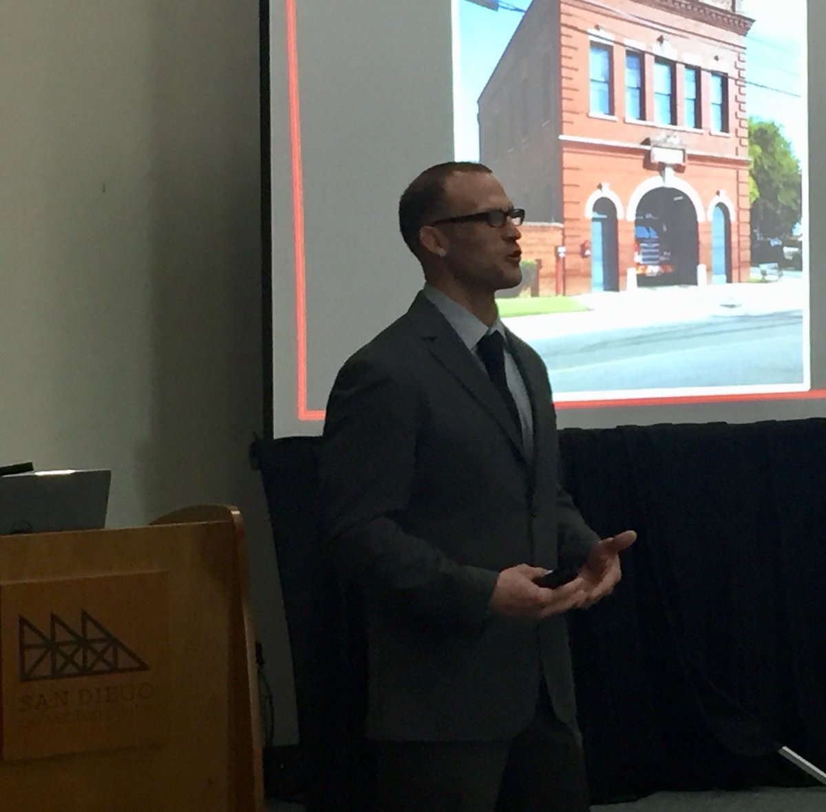 FirehouseWorld's tweet photo. David Griffin says #firefighters can’t rely on the old adage “we’ve always done it this way” at #FHWorld18 @OnAMissionLLC https://t.co/DbtdDlKCVp