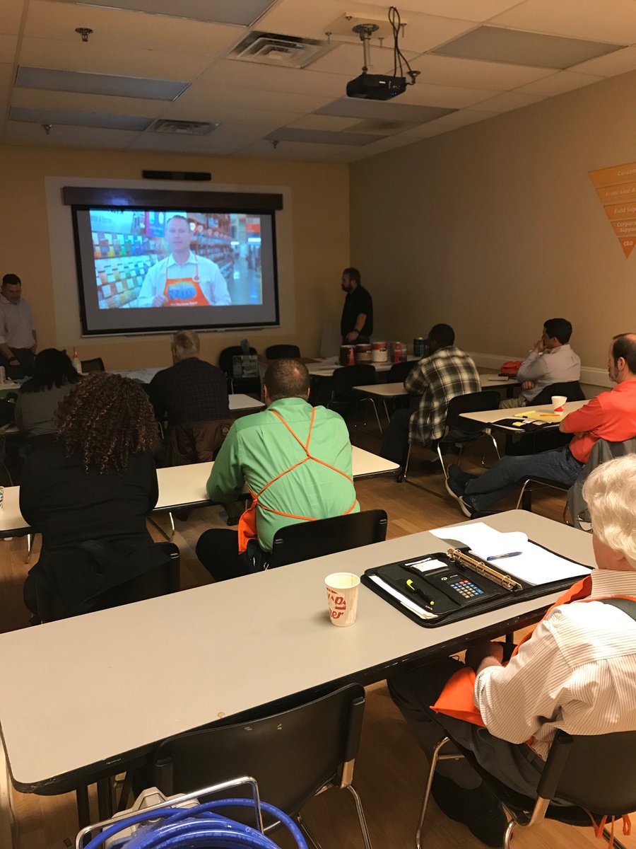 thdjoelcog's tweet photo. D73 Paint Associates getting Trained on Winning with Customer Engagement in D24!! https://t.co/emt4moTI88
