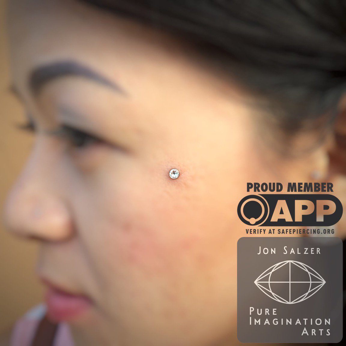 PIA_Piercing's tweet image. #Surfaceanchor and #flatbottomgem from @ANATOMETAL, piercing by Jon Salzer. #piercing #APPmember @safepiercing #safepiercing #atlanticbeach #atlanticbch #jacksonville #jacksonvillefl #igersjax #jackaboutjax #bezelset #statimlife #alltitanium #americanmade #highpolish
