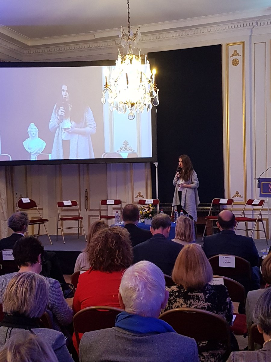 Prefet57's tweet photo. #Prefet57 #SNCFemmes #8Mars
@celineparsoud Fondatrice de @genderbusters et Présidente de @Women_up animatrice de la Table Ronde conseille aux femmes d’« OSER désobéir » https://t.co/NTdhFdNISu