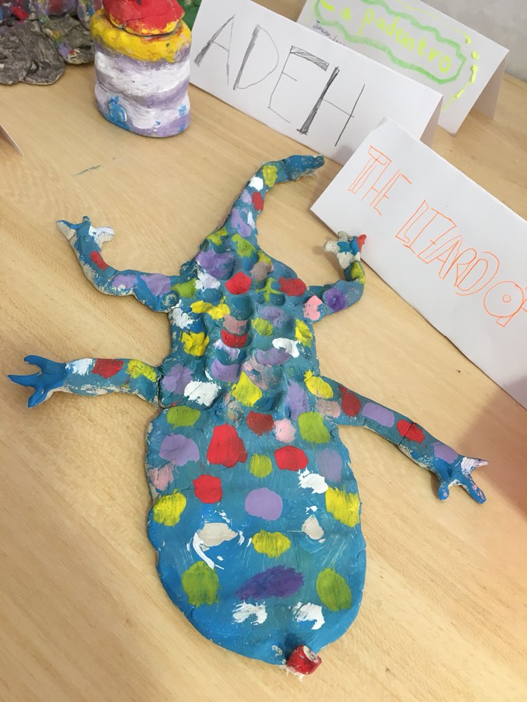 MarinaHBST's tweet photo. We have done differnet buildings and lizards inspired in Gaudí! 👏🏻🎨👩🏼‍🎨👨🏽‍🎨 @HBSTORREJON @HBST_Jana https://t.co/C6Apr0yam5