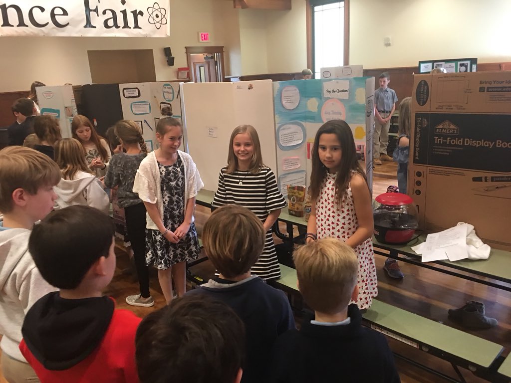 ashlindukes's tweet photo. #tssscifair18 3rd graders “popping by” https://t.co/BLhdAfQ47H