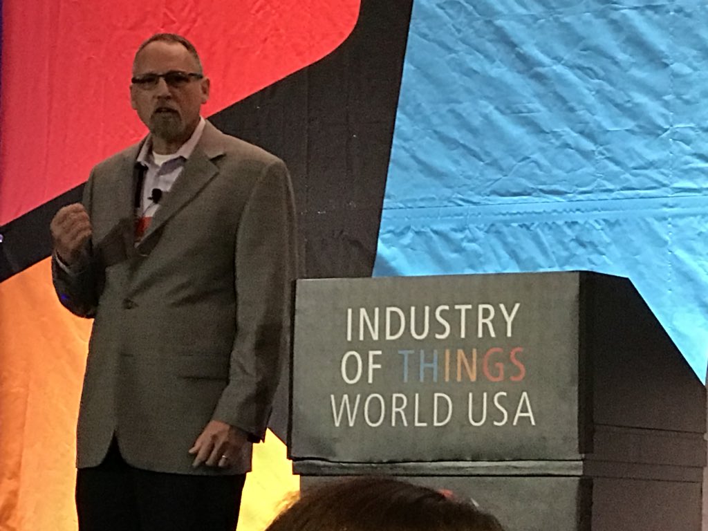 DataTangents's tweet image. Demystifying the secrets to success in Industrial IoT and factory automation. Hint: it&apos;s all about harnessing the power data - Dave Rauch @westerndigital #DataMakesPossible #IoTClan