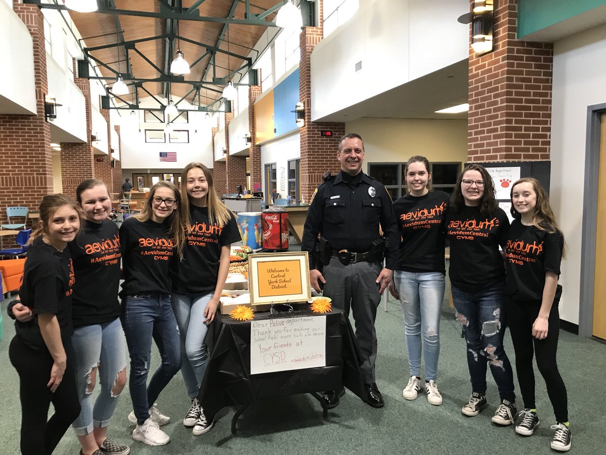 A special thank you luncheon from the CYMS Aevidum club to all@of those that helped the district 2 weeks ago. #cysdproud <a href="/cyms_panther/">Central York Middle</a> <a href="/emcmanama/">Ed McManama</a> <a href="/MrsKanderson03/">Katie Anderson</a>