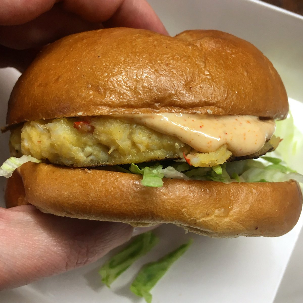It’s not often we get a burger in Port Street so excuse the gratuitous shot but <a href="/HolyCrab_UK/">Holy Crab</a> are here all night serving up HOLY CRAB BURGERS - crab patty, chipotle mayo, brown crab mayo, lettuce and brioche. OYSTERS TOO!!!!! Trois Dames tap takeover is GO!!!