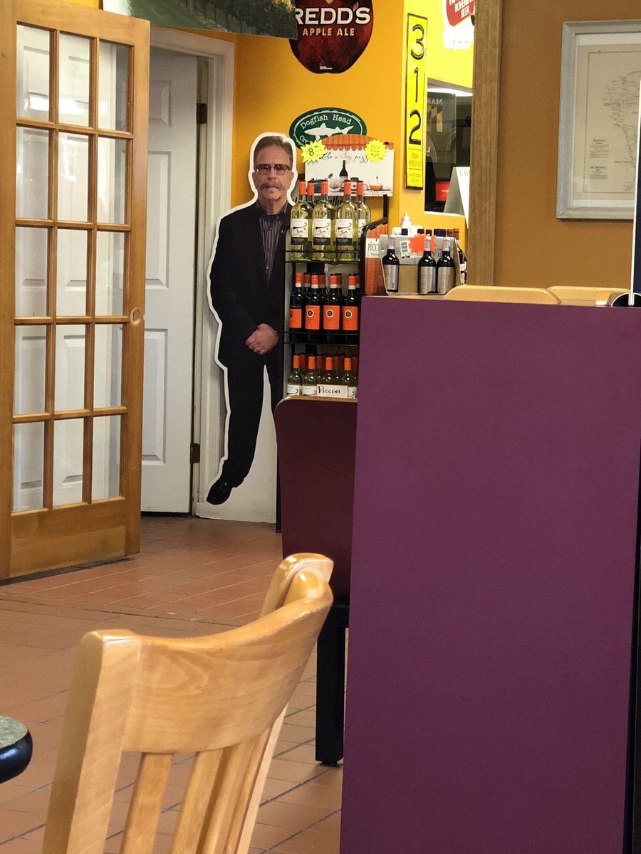 cjt_777's tweet photo. @rmlimodriver69 Duuuu!!! You’re hiding next to the wine in Baltimore!! 68!!!! https://t.co/zjUcQWXKLi