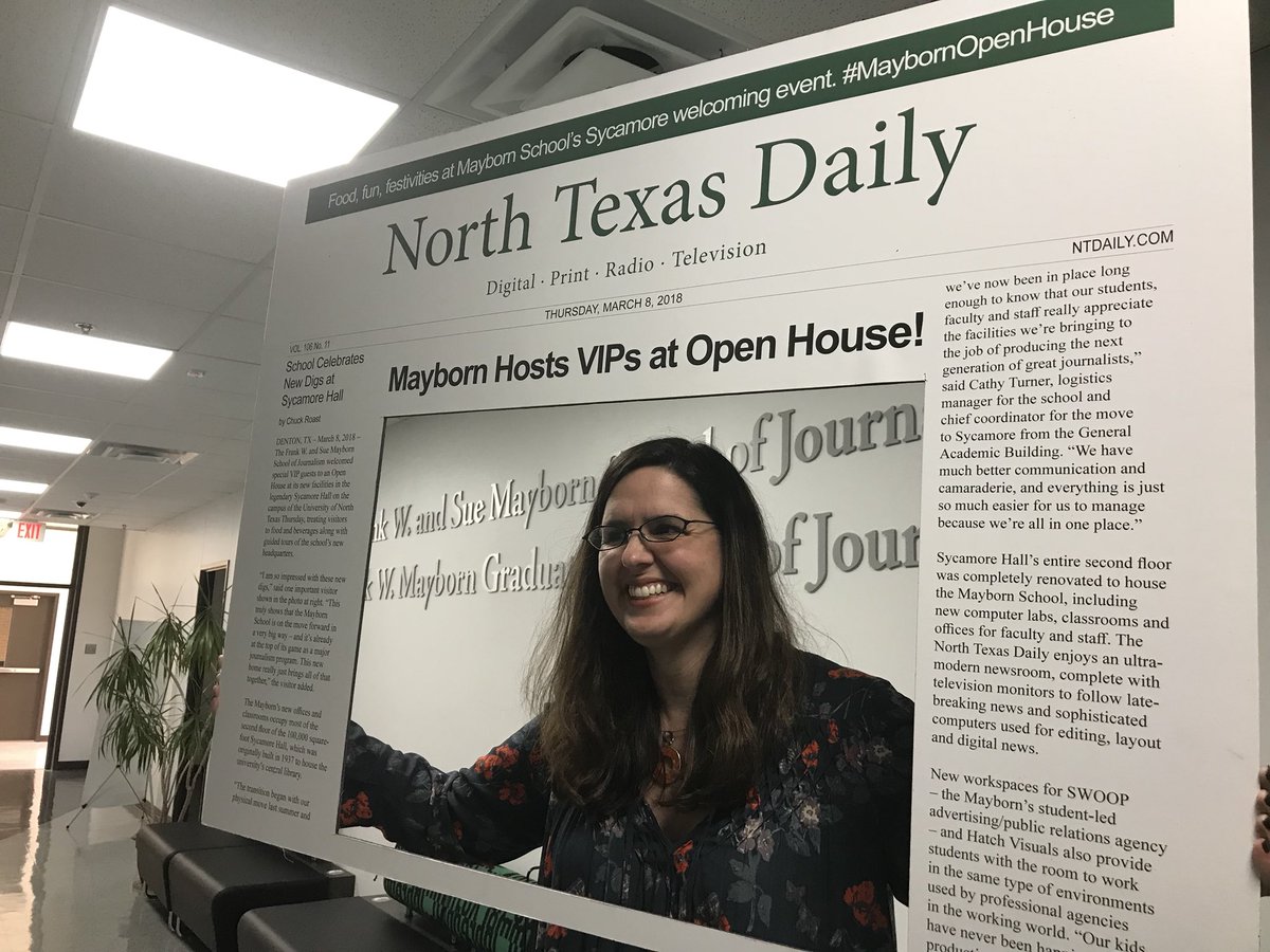 dbprof's tweet photo. @MaybornUNT @EvansCowley Having fun #Maybornopenhouse https://t.co/7Q0CysVbBy