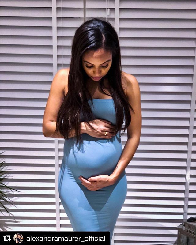 I did that.

#Repost @alexandramaurer_official
・・・
Bun in the oven 👶🏼❤️ A new chapter 🙏🏽 #excitement #happyme #happyus #luckyus ift.tt/2oSCJmK