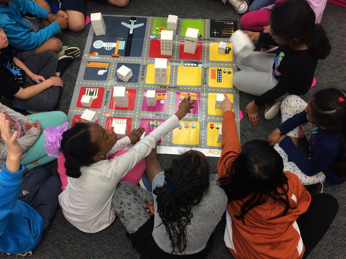 lisactuttle's tweet photo. JA zones! #kdepride https://t.co/WfFxPN9Wme