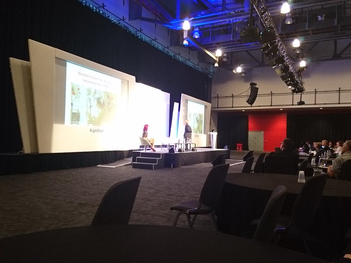 DaniG4_'s tweet photo. Has had an interesting day at the #cnosummit lovely to connect with the old & the new. Biggest thing to come from today was 'collaboration' together we can do it. Lovely to see everyone. #caremaker #FutureNursing https://t.co/a6BIkxBmHN