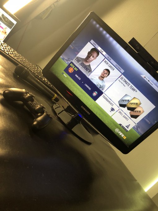 Watch Daisy Dillon's leaked NSFW photo on TwXstars