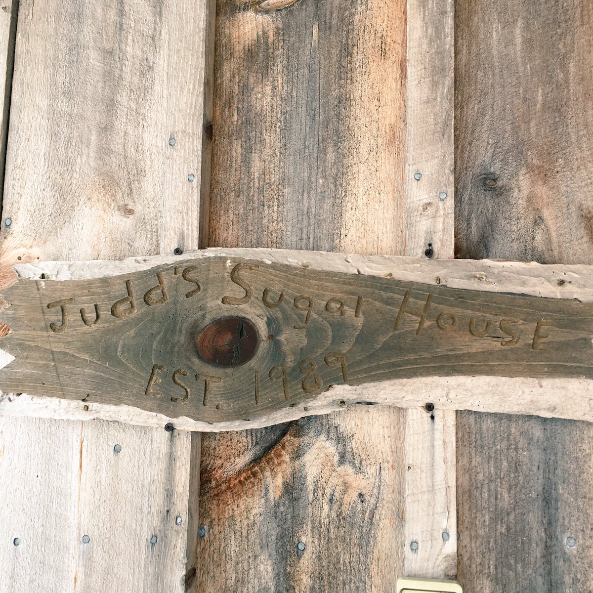 _Nikki_Gregor's tweet photo. Snowshoed our way over to Judd Wayeeses Farms in Morgan, VT for a good ol' Maple Training! #maple #syrup #VTHOM #FarmFieldTrip #Vermont https://t.co/WXex2hL2HP