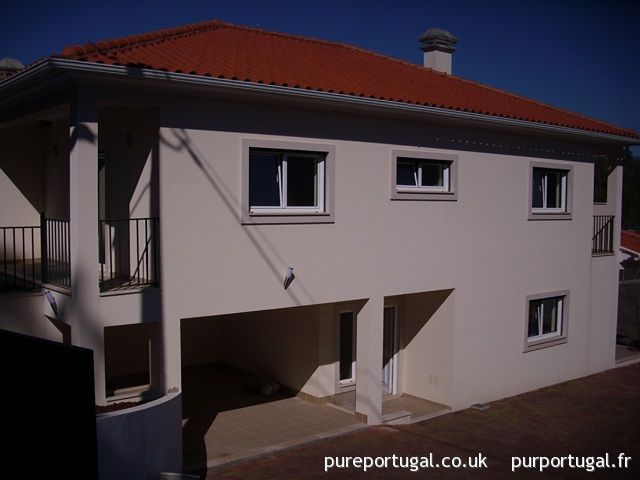 PurPortugal's tweet photo. PHM225: Casa Moderna https://t.co/HcUvIDPvrU #maison #renovee #5chambres #bbq #fourapain #avendre #terrain #moinsde250000 #Ansiao #immobilier #Portugal #PurPortugal https://t.co/uO2rGp7PbY