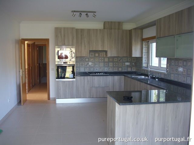 PurPortugal's tweet photo. PHM225: Casa Moderna https://t.co/HcUvIDPvrU #maison #renovee #5chambres #bbq #fourapain #avendre #terrain #moinsde250000 #Ansiao #immobilier #Portugal #PurPortugal https://t.co/uO2rGp7PbY