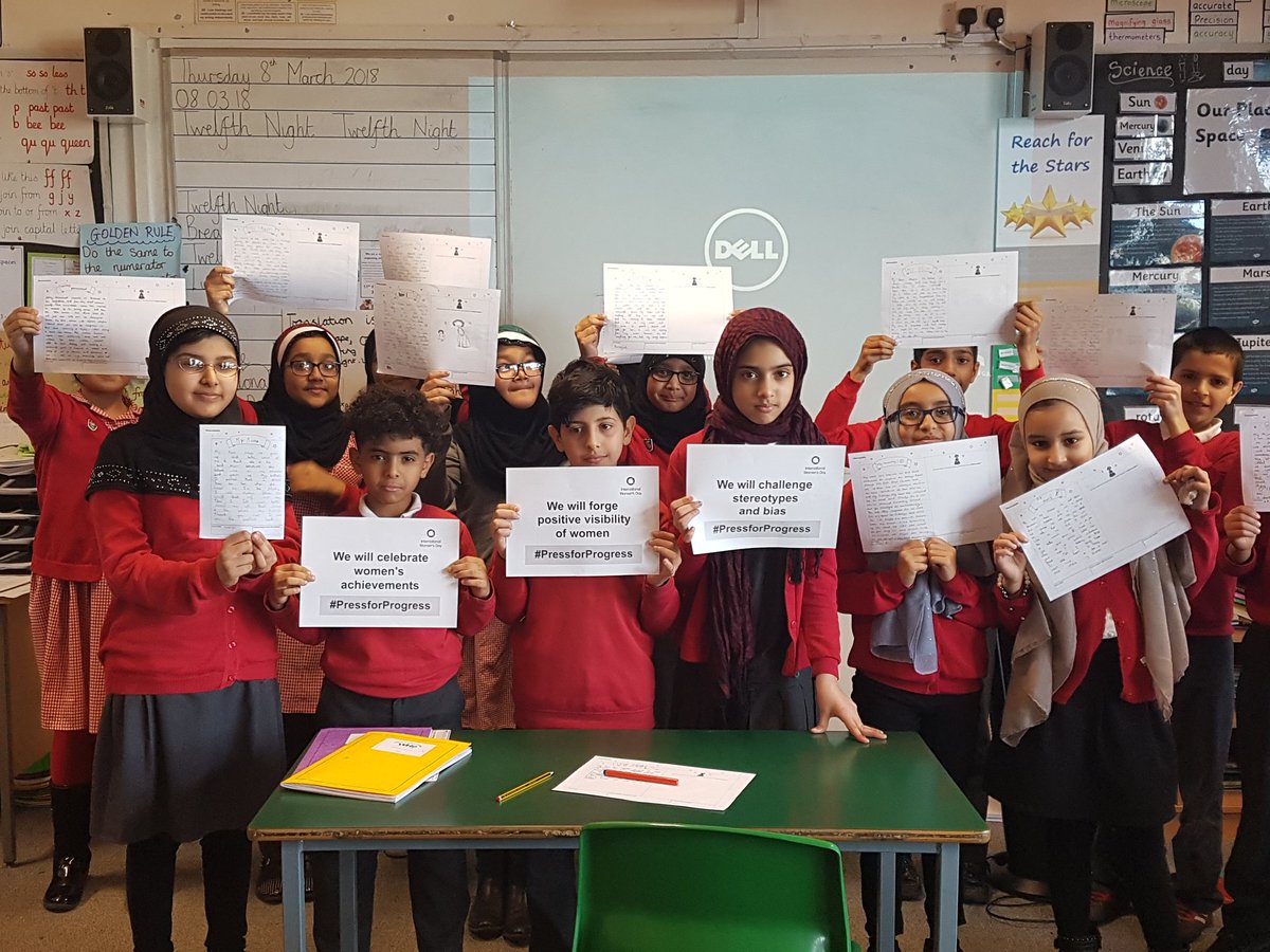 MissSCummings's tweet photo. 5RF thinking about women who inspire them! #PressforProgress #InternationalWomensDay @UNCRC_Clifton @CliftonPrim @MrFoxTeaches @SportAtClifton https://t.co/WrW0Yt94jT