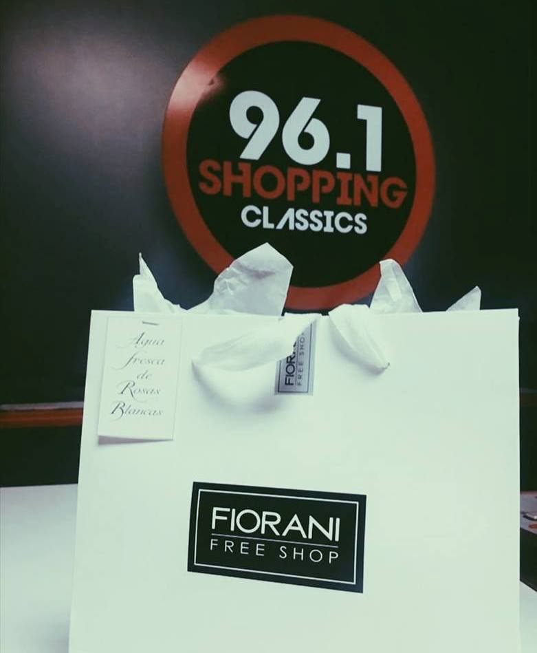 radioshoppingfm's tweet photo. ¡¡🙌 SORPRENDE A ESA PERSONA 🙌!!
Celebramos el #DiaDeLaMujer con #FioraniFreeShop 💞!! Dejanos tus datos y participás por una fragancia 👇!! https://t.co/VhDcbqa8ZF