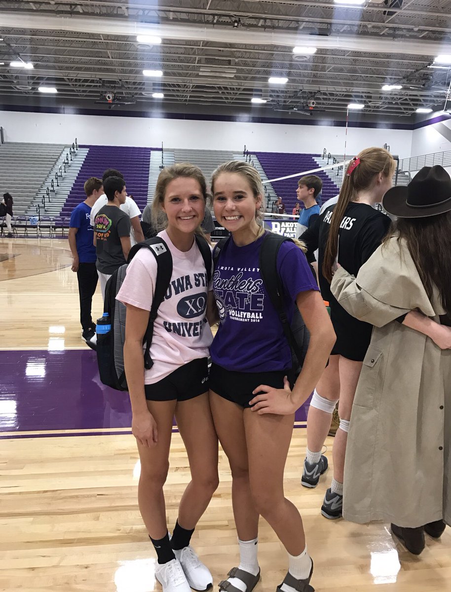 AllyBeresford's tweet photo. happy birthday lyssy!!! idk what I’m gonna do without you next year:( love you sm💗 @johnson_10_10 https://t.co/JRt7ZhRcw0