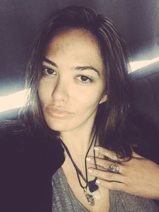 Self love is the new sexy! ❤️🧜🏻&zwj;♀️⭕️❌⭕️❌❤️✨💕🌼💕🌸 https://t.co/AONsnWe5vh<a href="/tag/newprofilepic"class="tags"><span>#newprofilepic</span></a>