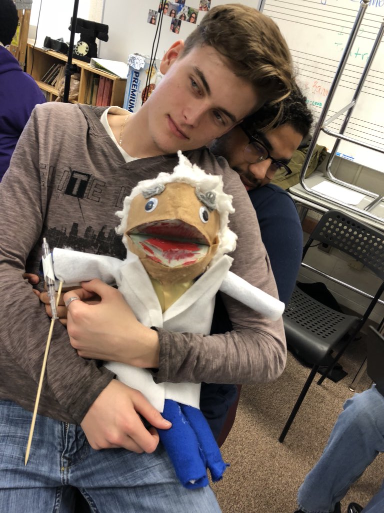 FitzgeralPuppet's tweet photo. #fitzgeraldfridays https://t.co/Xc8objkQfn