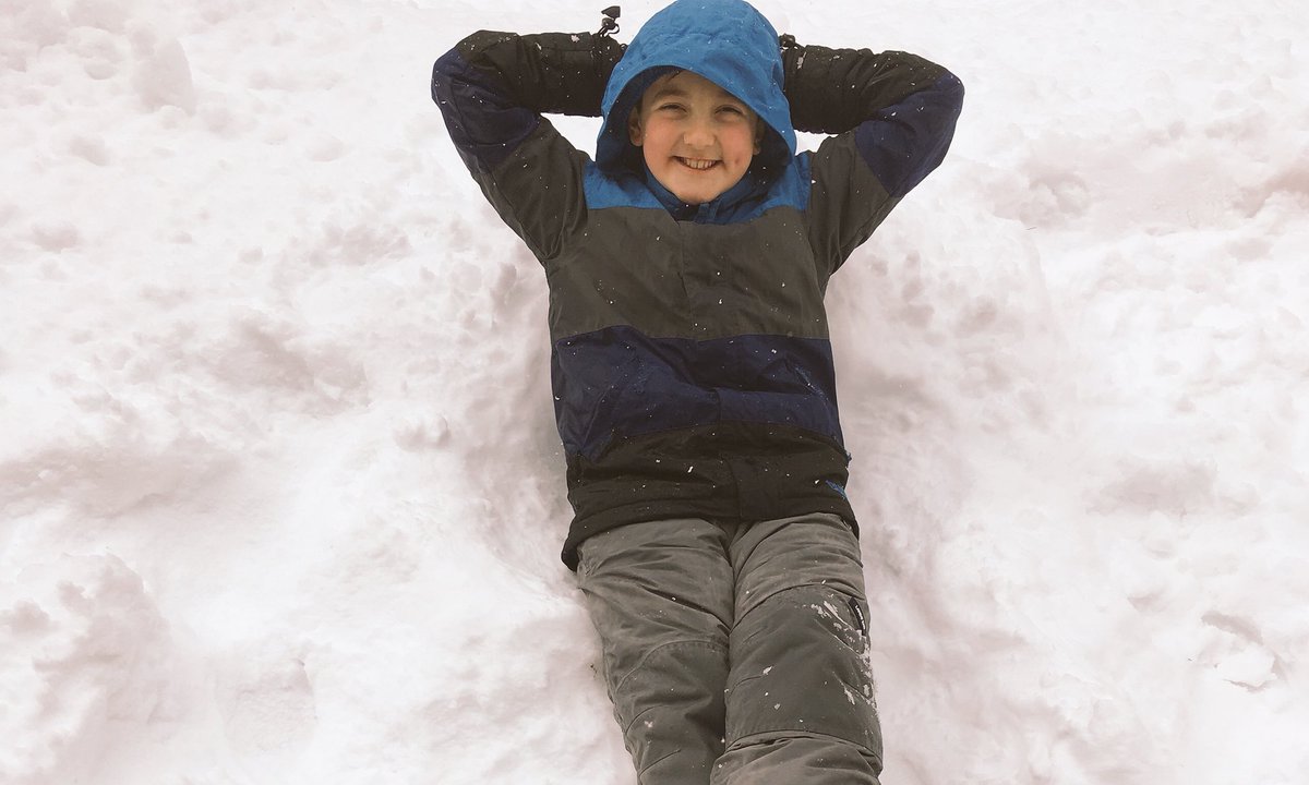 #MindessSnowChallenge   Garrett keeping it simple with this snow chair.