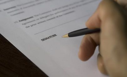 RentMerit's tweet photo. What Should You Double-Check After Signing a #Lease? https://t.co/Z3M9h9BahV #forrent #apartmentliving https://t.co/QoTc0RjiQn