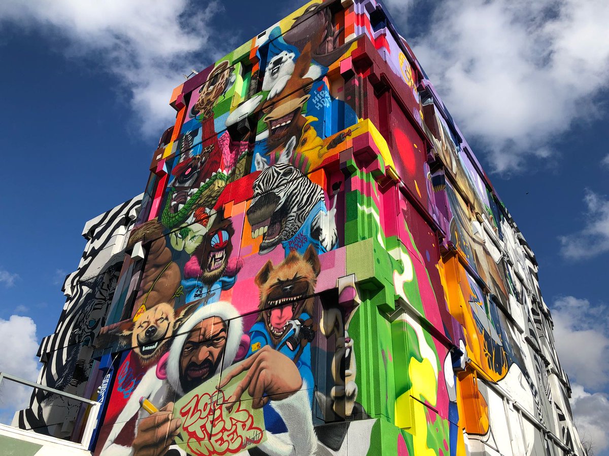 Ronde #Meerzicht. Langs een aantal hotspots geweest.
Weinig jongeren getroffen maar wel deze nog steeds oogverblindende grafitti van kunstenaar Tobias✌. #Buurtwerk