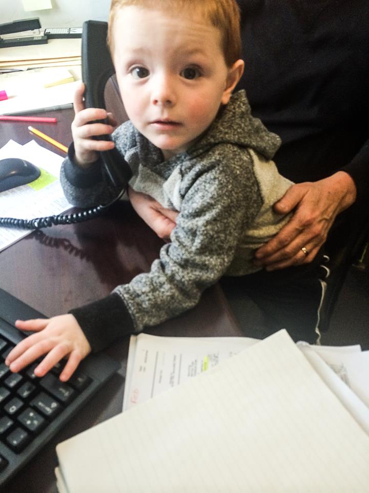 Seitzbrothers's tweet photo. Check out this cute Seitz Employee #ThrowbackThursday  #seitzbrothers #jakeanthony https://t.co/6m65SHErTW