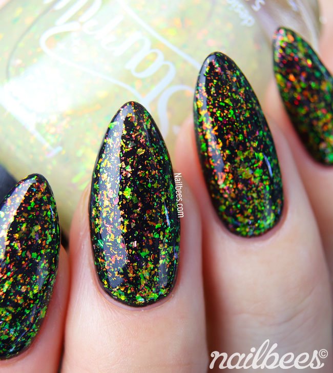 Alchemy looks like a work of art on <a href="/nailbees/">nailbees</a> #nailpolish #nailart #colorshifting #nails #nails