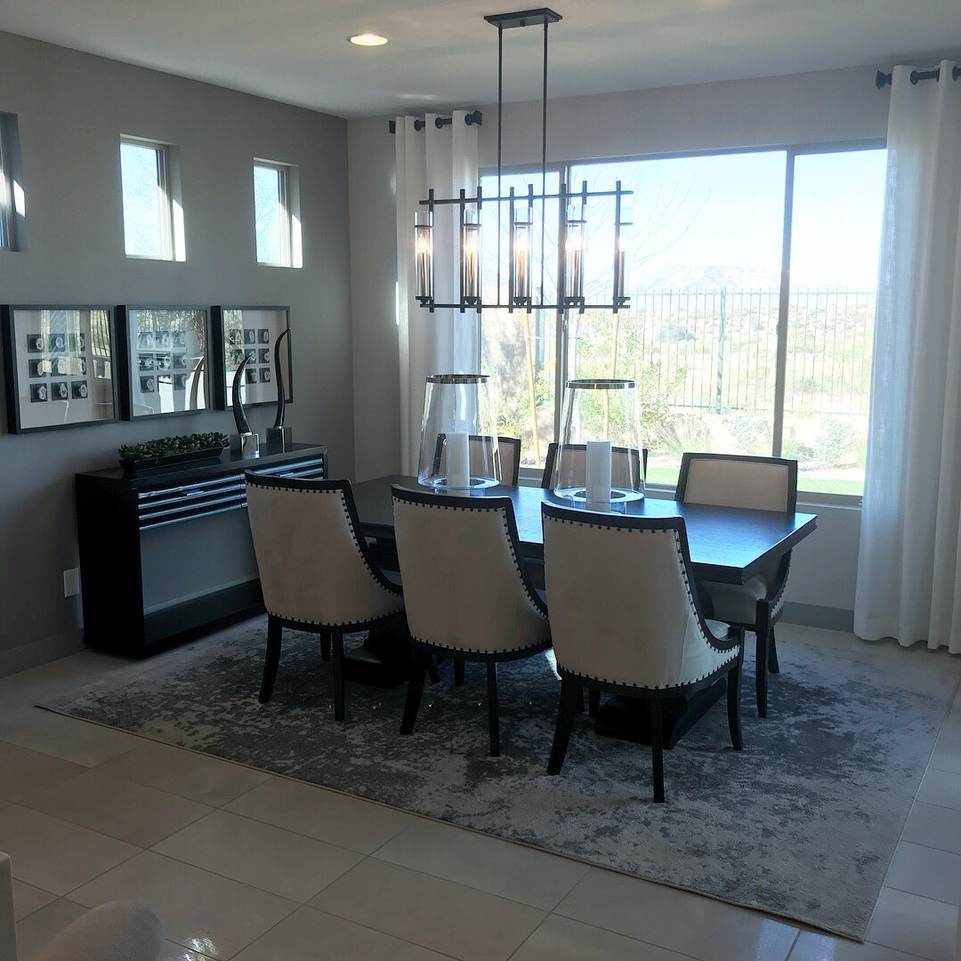 TettoRealty's tweet photo. The glass candle holders on this dining room table are amazing.
.
#realestate #luxuryrealestate #luxuryhome #homedecor #homedesign #diningroom #diningtable #diningroomdecor #chandler #chandleraz #mesa #mesaaz #tempe #tempeaz #gilbert #gilbertaz #scottsdale #scottsdaleaz  #phoenix https://t.co/5EqMXAPESc