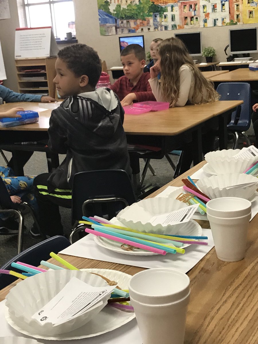 Mandy_Bourland's tweet photo. Mind Missions in 1st grade...using symbols to create a statue to represent #MinshewGRIT @CoolMrsPool @snnickols https://t.co/TSDOKvncXM