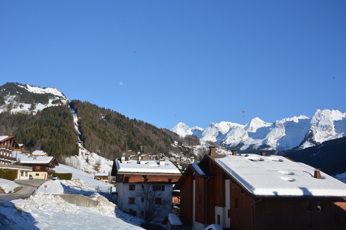 AvelTourisme's tweet photo. #mongrandbo #avel #lesavoy #tourisme #Ternelia 
Soleil / Ski / Neige : le cocktail gagnant au Grand Bornand pour les vacanciers du Savoy. #Full #Complet #Thanks https://t.co/2isxQQEHo3