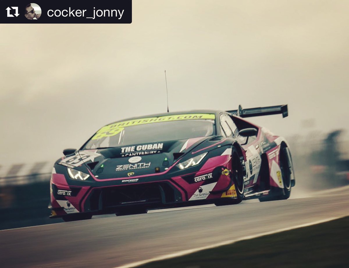 FreeM_RW's tweet image. Time to warm up after a day at @doningtonpark for the @british_gt Media Day. Great to see all of our customers and check out their new cars like this @barwellmotorsport @lamborghini. 👐🔥☕️ 📸:@cocker_jonny