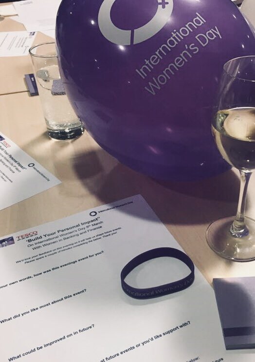 _AshleyQuinn's tweet photo. Working on building my personal brand on International Woman’s Day. Great event with Women In Banking &amp; Finance, thank you. #WIBF #InternationalWomenDay2018 #marketing #mybrand #lookouthereicome #whorunstheworldgirls https://t.co/HM3dK43zaf