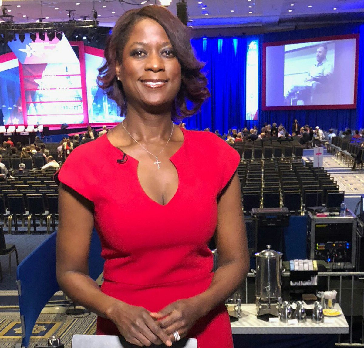KatTheHammer1's tweet photo. "As a black conservative, I'm criticized, called all kinds of names told I 'act white'.... I don't get support from the NAACP,  Al Sharpton or Jesse Jackson. I'm considered a sell-out but [ Rachel Dolezall] is celebrated. GO FIGURE!" 

 ~@deneenborelli  

#InternationalWomensDay https://t.co/pi6KOLz7a0
