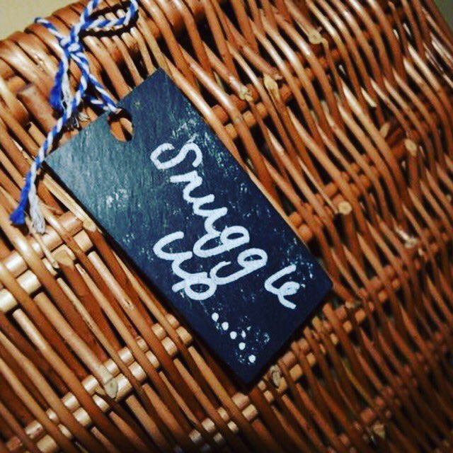 MooInterior's tweet photo. Day 18 of my 30 day ‘my home Interior’ challenge are all about blankets/throws which are in several places around my home. I’m not sure how many throws I have (maybe I should go around the house and start counting 😂) https://t.co/M314bPjd9G
