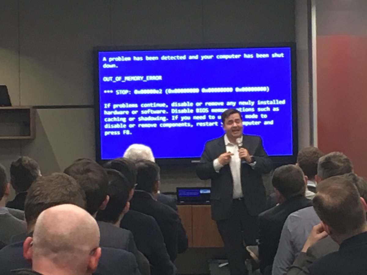 germinates's tweet image. The blue screen horror. Love how Matt harnesses this horror to position @VirtualPairProg as the #jave #trainer of choice for large companies @PwC_UK #scale #yorkshire