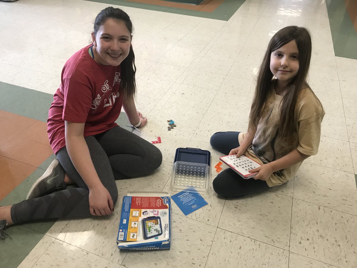 MaloneLWE's tweet photo. LTMS kids helping out in 4th grade at LWE.   They spent quality time with some kids, took down our Olympic bulletin board, &amp; assembled packets. Yes, that’s my own child (Brady) helping out! #LTMServes @JodieVillemaire https://t.co/qvospTAN9h