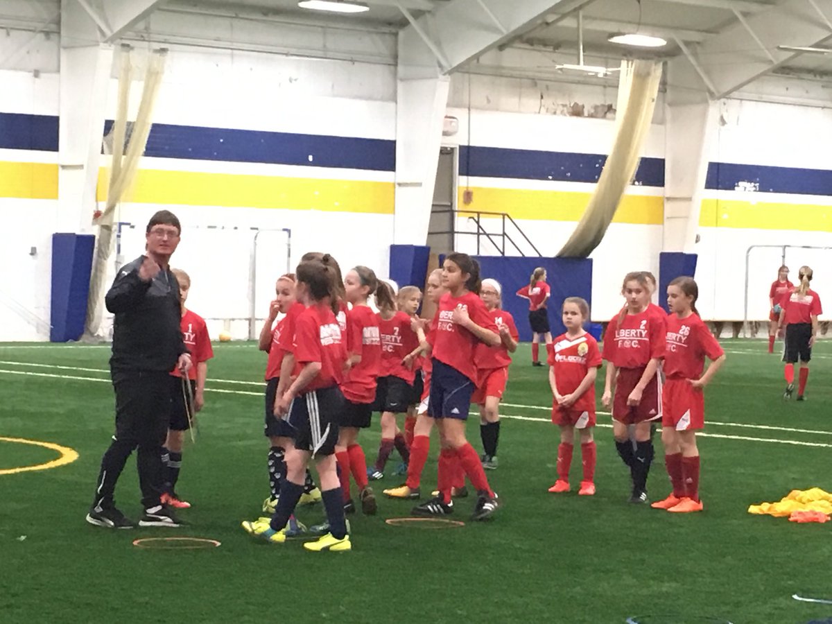 LibertyFCSoccer's tweet photo. Excited to get started with our  new U11G team! #developtraincompete https://t.co/cOMhNxp6fh