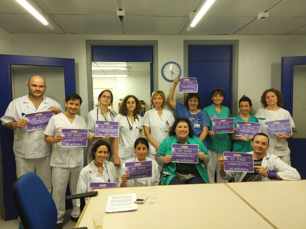 CCOOsanitat's tweet photo. Molta gent de #minims a la #8MVagaFeminista del sector @CCOOsanitat https://t.co/C7UsClB8u4